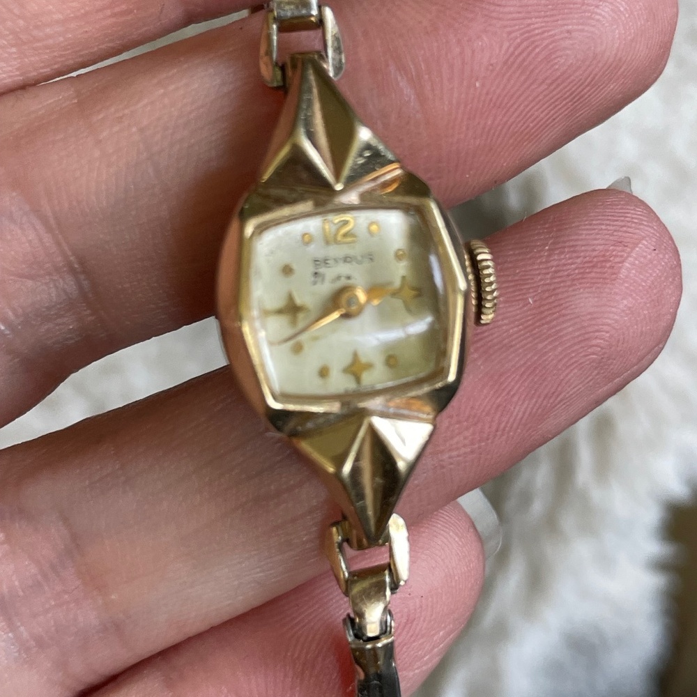 Vintage 14kt gold benrus watch